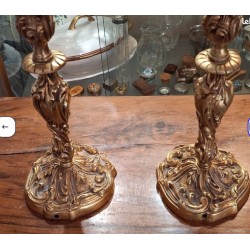 Paire de bougeoir en bronze dore style Louis XV