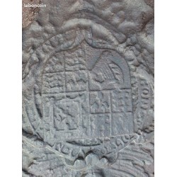 Plaque ancienne de cheminée en fonte