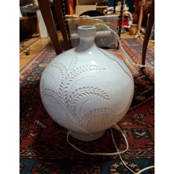 Vase en grès emaillé blanc...