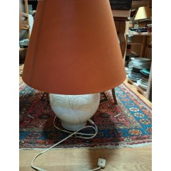 Vase en grès emaillé blanc monte en lampe