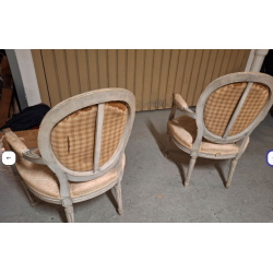 Paire de fauteuil de style Louis XVI