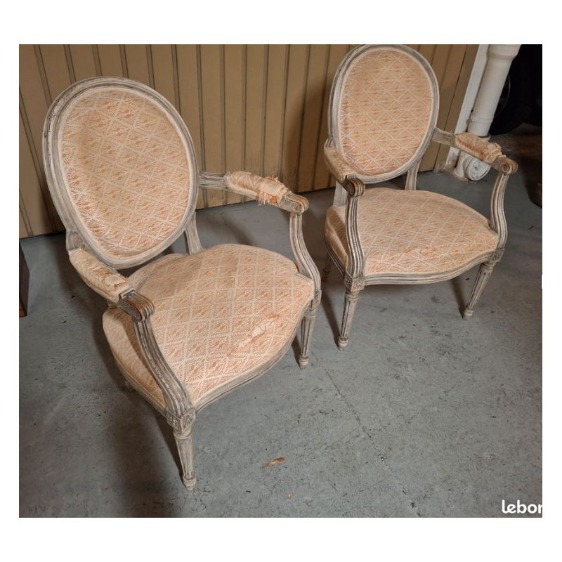 Paire de fauteuil de style Louis XVI